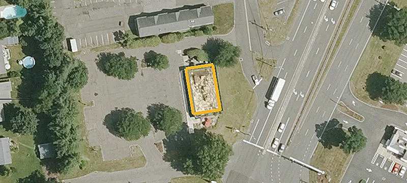 Freestanding Restaurant Building
