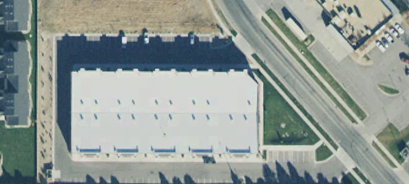 Warehouse Units with Overhead Doors