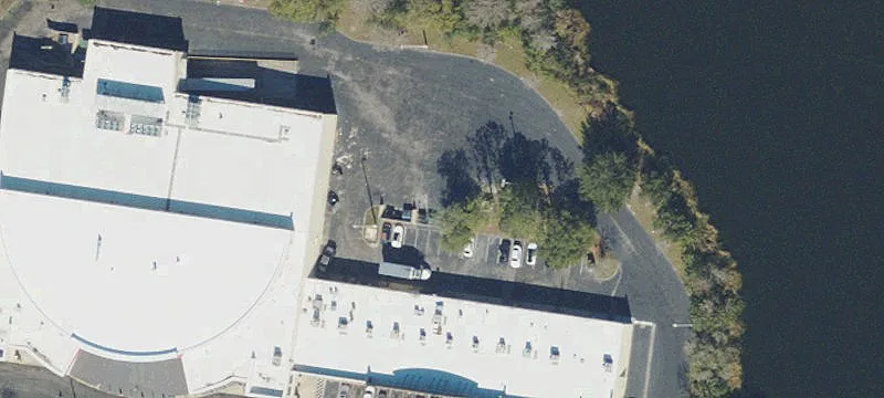 Winn-Dixie Anchored Retail Center