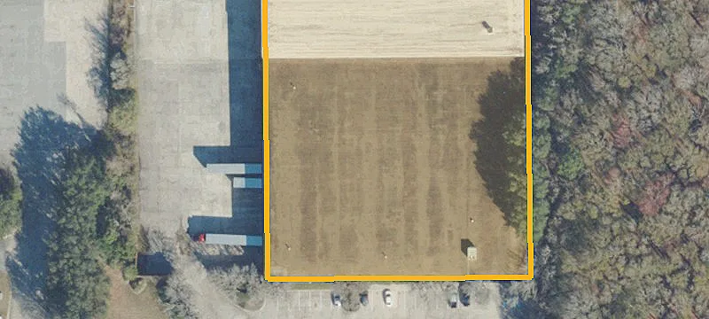 Industrial Distribution Facility with Docks