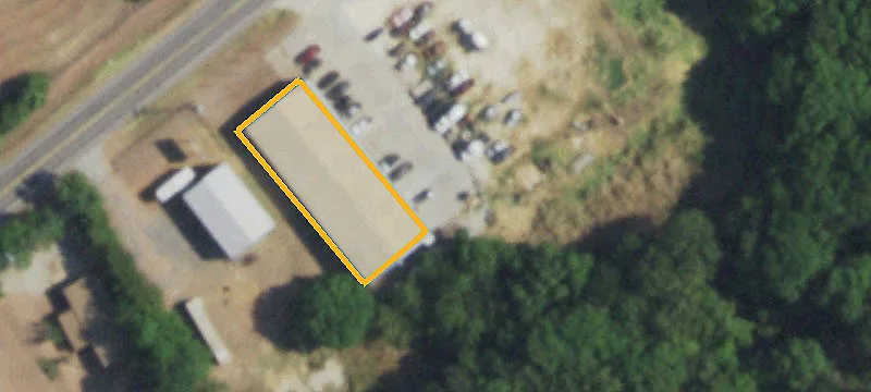 Warehouse with Grade Level Doors