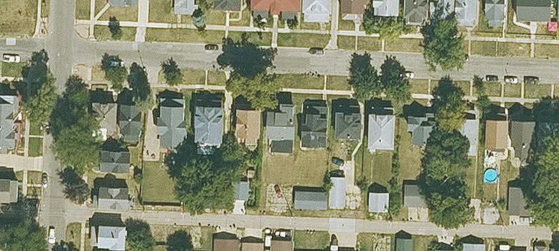 Up-and-Down Duplex with Alley Access
