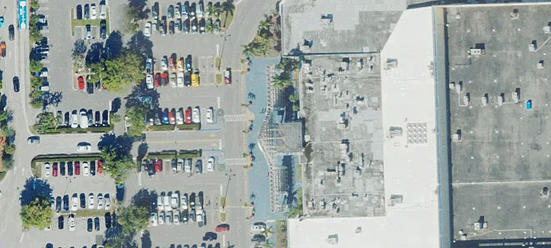 Retail Mall with Expressway Visibility