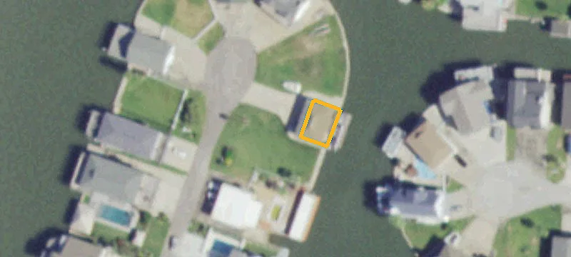 Waterfront Cul-de-Sac Land Lot