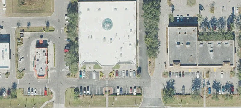 Multi-Tenant Retail Center Space