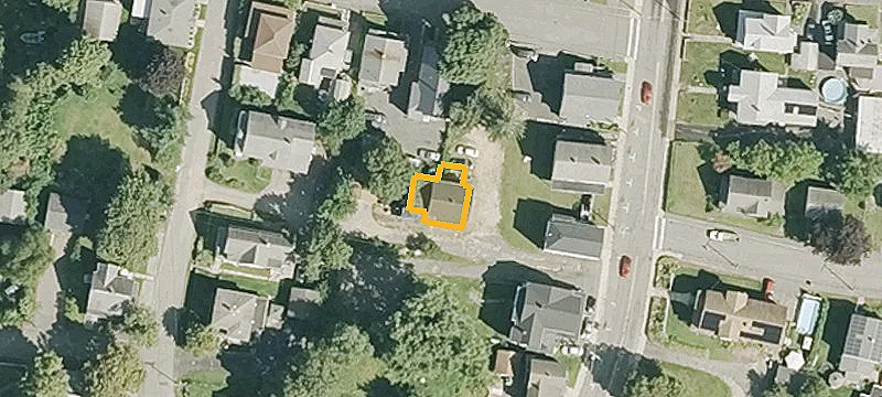Duplex with Fenced Yard and Garage