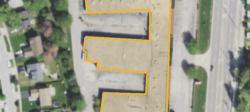 Retail Space at Signalized Intersection