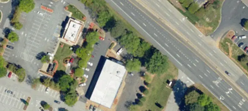 Retail Auto Shop Outparcel