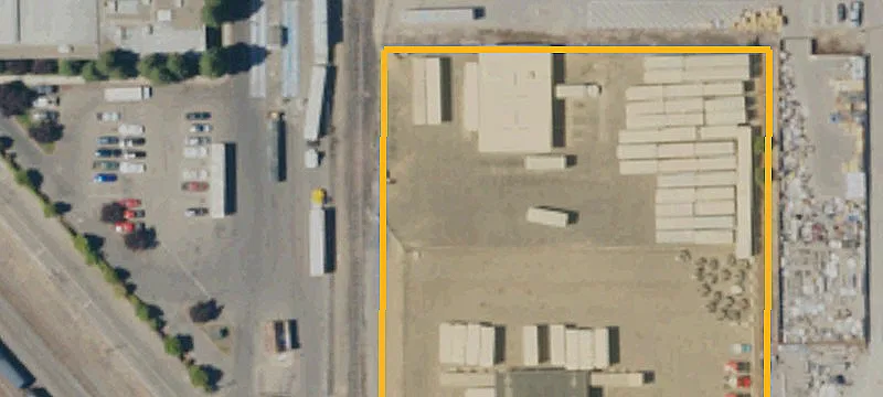 Industrial Flex Buildings with Fenced Yard