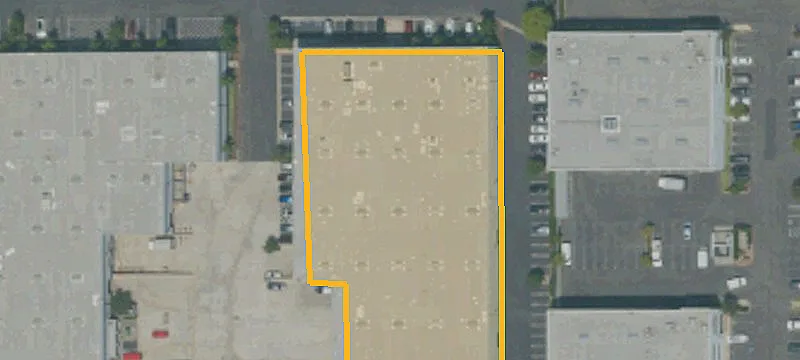 Distribution Center with DH/GL Loading