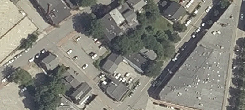 Mixed-Use Retail and Office Building