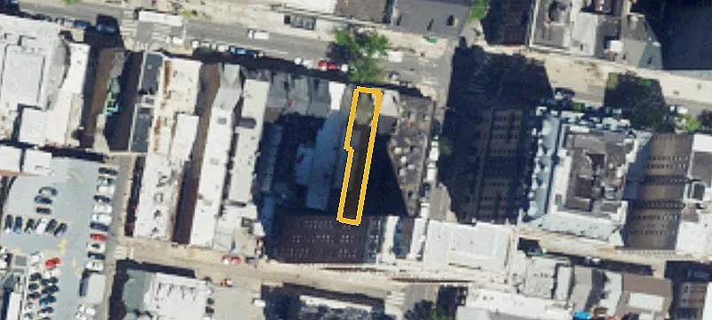 Walnut Street Retail Storefront