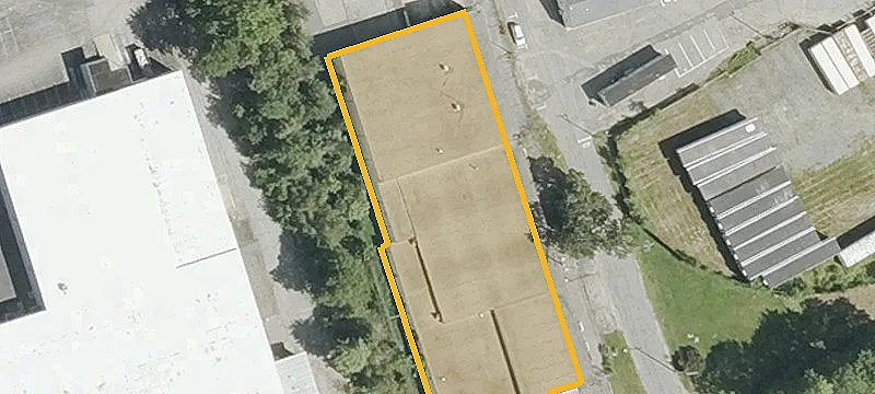 Industrial Warehouse on 3.3 Acres