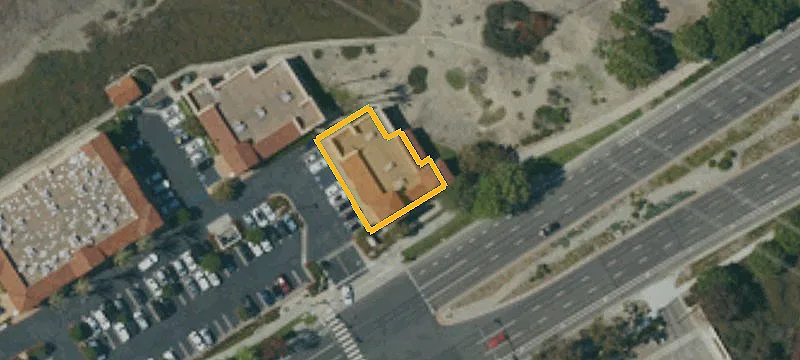 Endcap Retail/Office Suite