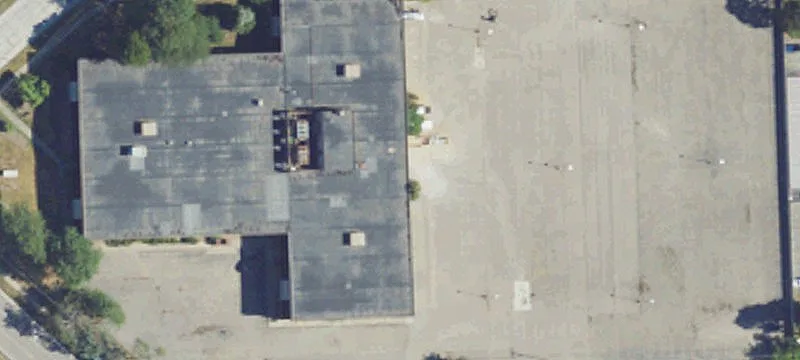 Zoned Office with Open Floor Plates