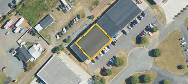 Conditioned Warehouse with Roll-Up Door