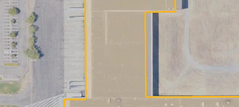 Distribution Center with Dock Doors