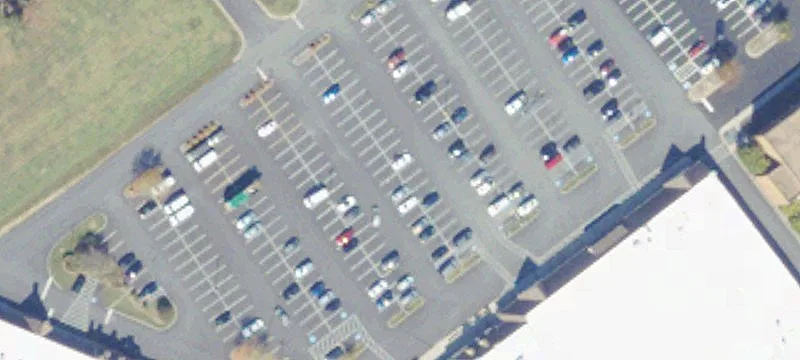 Ground Lease Outparcel in Shopping Center