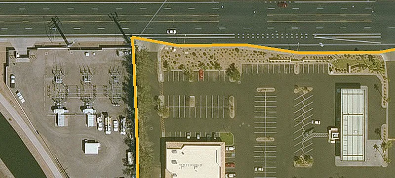 Retail Storefront Suite in Anchored Center