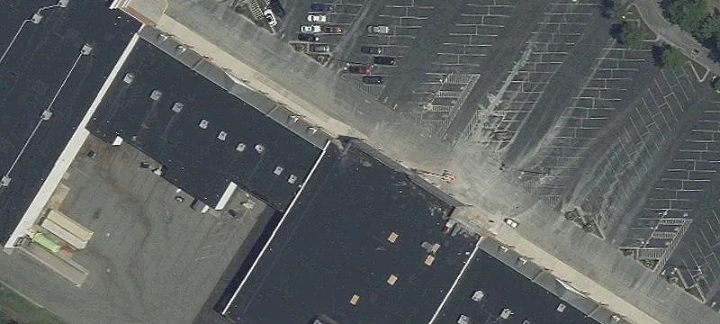 Former Grocery Box Retail Space