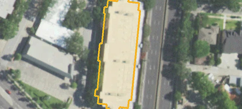 Office Building with Tollway Access