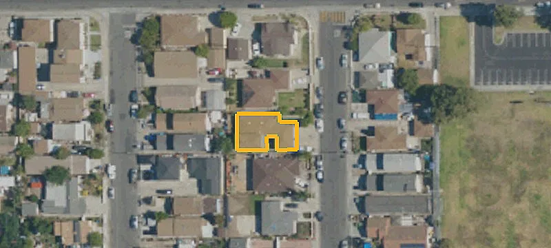 Well-Maintained Duplex with Garage