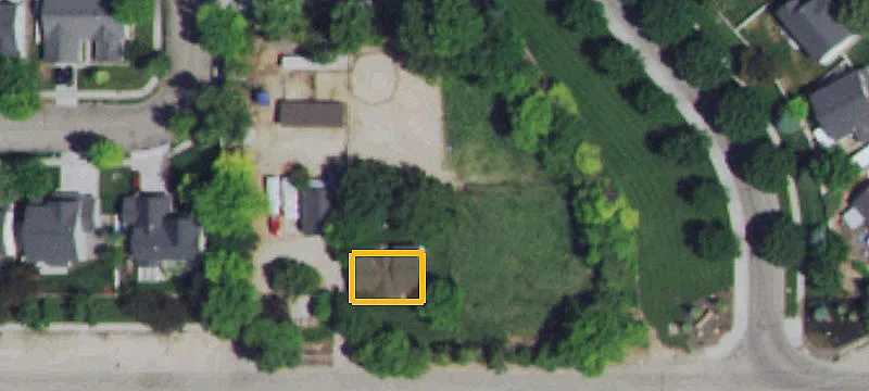 Commercial Land at Signalized Intersection