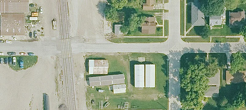 Warehouse with Overhead Doors