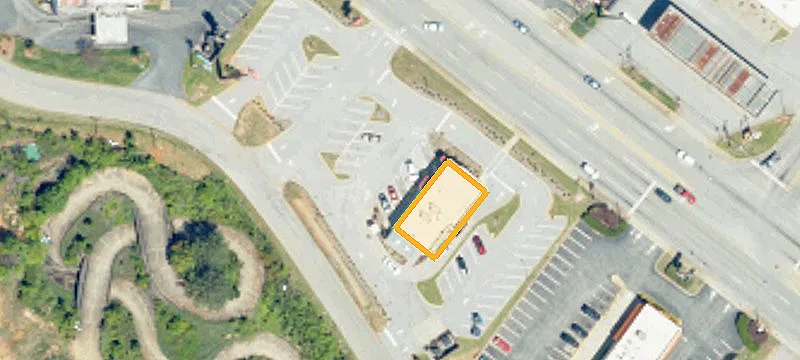 Retail Storefront with Highway Access