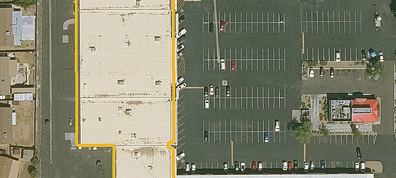 Retail Space in Shopping Center
