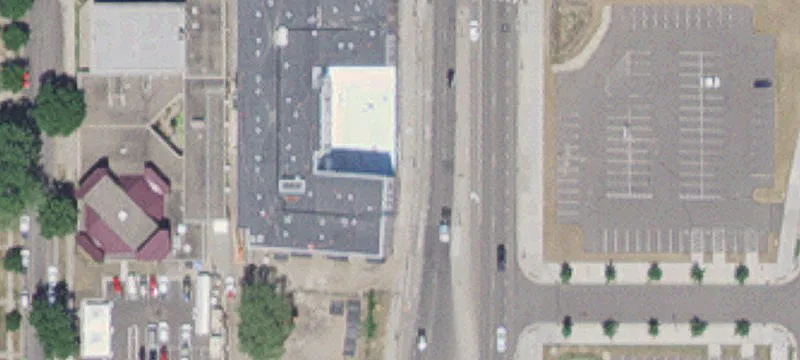 Mixed-Use Retail and Apartment Building