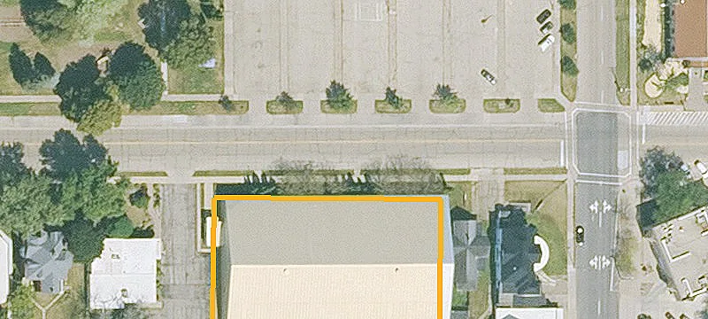 Multi-Use Office and Retail Building