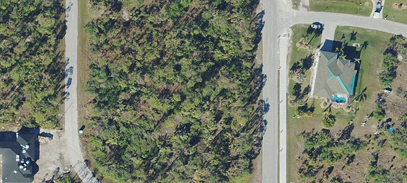 Waterfront Community Building Lot