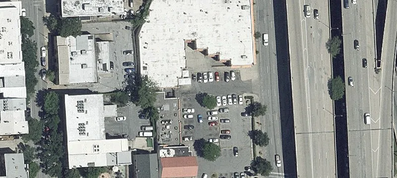 Highly Visible Retail/Office Space
