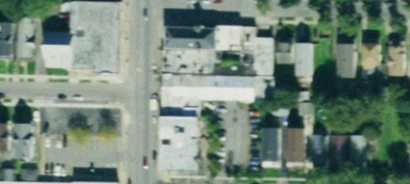 Spacious Retail Building with Parking