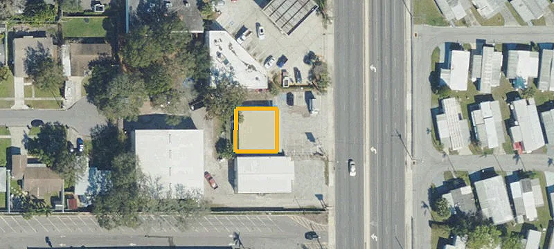 Free-Standing Retail/Showroom Space