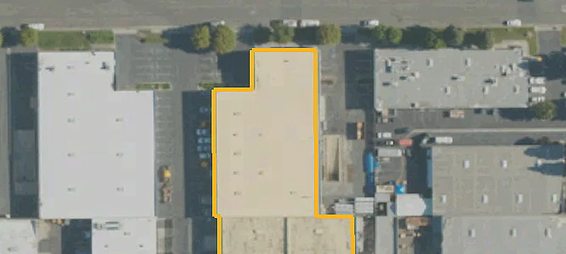 Flex Building with Truck Well