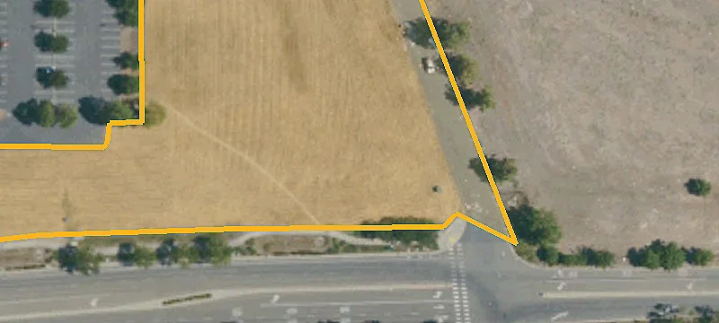 Commercial Land Site for Rent