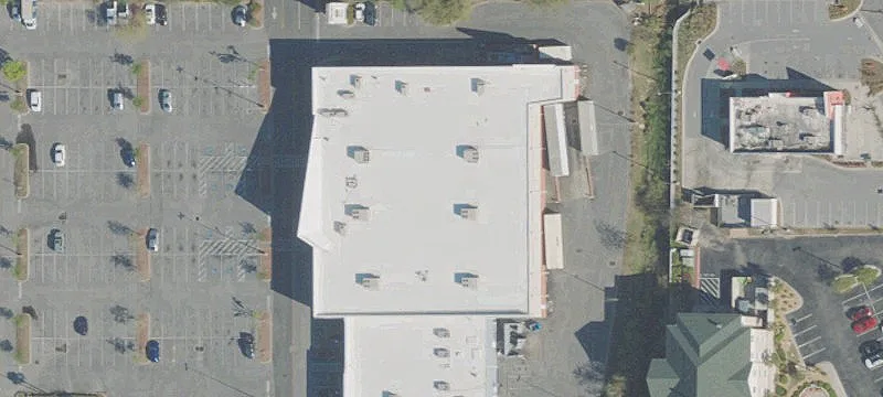 Retail Space in Lifestyle Shopping Center