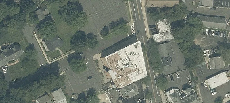 Mixed-Use Retail and Office Building