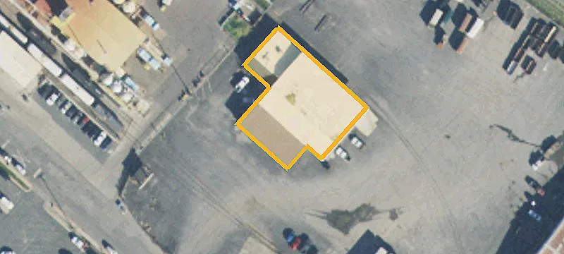 Warehouse with Multiple Ground Doors