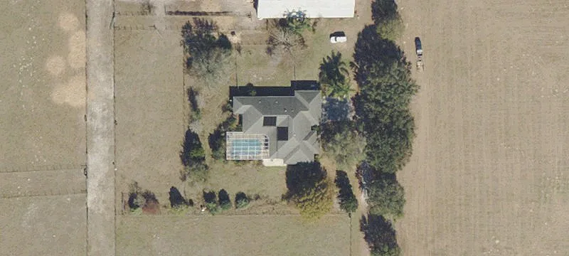 Equestrian Farm with Multi-Barn Setup