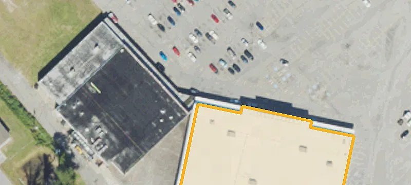 Retail Space with Dual Entrances