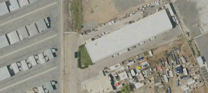 Multi-Tenant Warehouse with 9 Doors