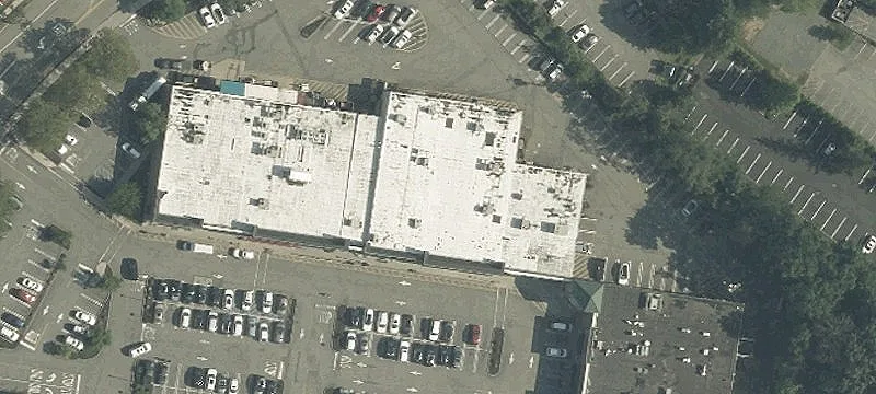 Retail Space in Major Shopping Center