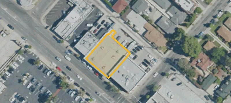 Rear-Loading Office/Warehouse Building