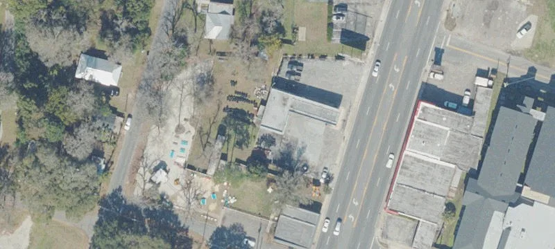 High-Visibility Automotive Retail Location