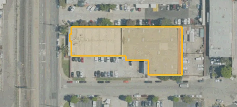 Freestanding Warehouse with Fenced Yard