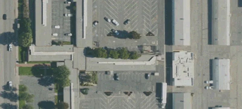 40-Foot Clearance Logistics Facility