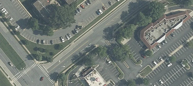 Retail Shopping Center with Major Traffic